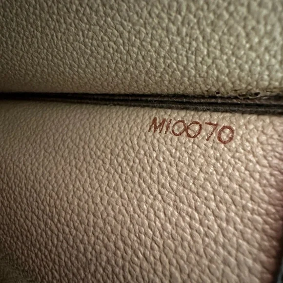 ✨SOLD✨ Authentic Vintage Louis Vuitton Sac Plat - Picture 6 of 17